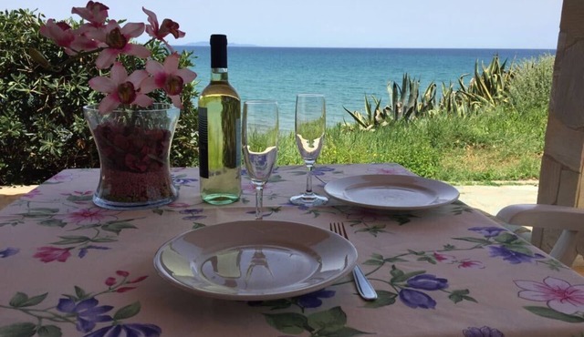 A quiet house with 800 square metres garden on the sea