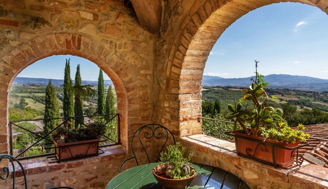 Agriturismo "Gli Archi" with Pool, Wi-Fi, and Garden