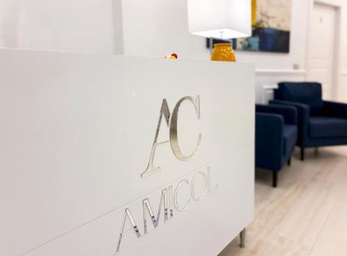 Amicol in Naples