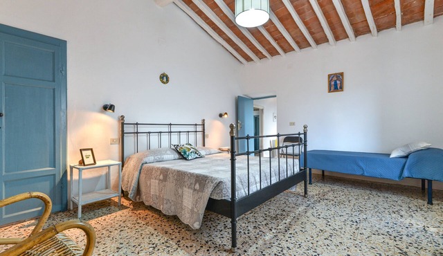 Apartment 'Casa Le 3 B with Sea View' with Wi-Fi and Air Conditioning
