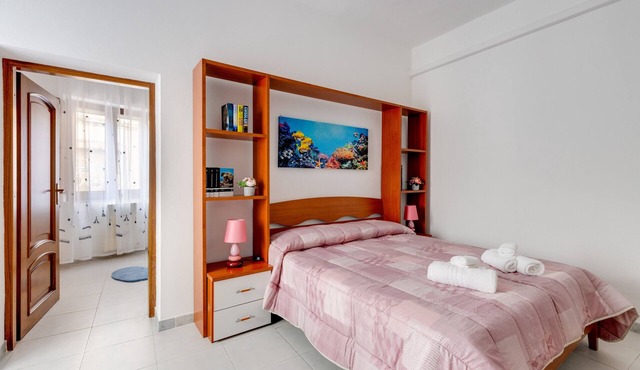 Apartment 'Casa Miriam' with Private Terrace and Air Conditioning