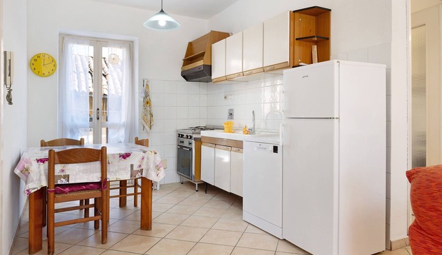 Apartment 'Casa Verdi' with Private Garden, Balcony and Air Conditioning
