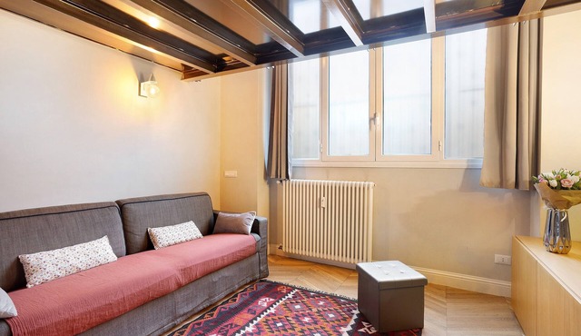 Apartment 'Dezza Loft' with Private Terrace, Wi-Fi and Air Conditioning