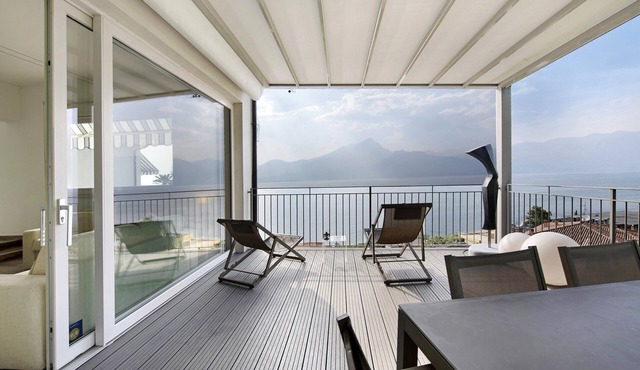 Apartment "Residence La Mignon Terrazza" with Lake View, Air Conditioning & Terrace