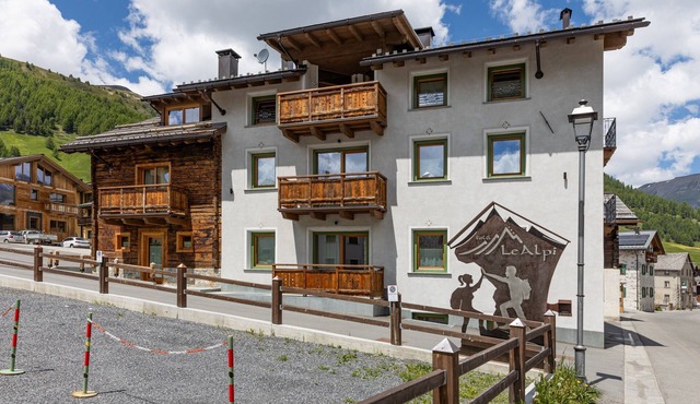 Apartment 'Rock Mountain Planet Suite House' with Mountain View, Wi-Fi & Balcony