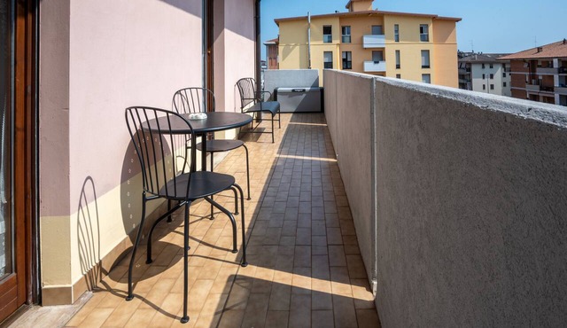 Apartment with garage near the center of Verona