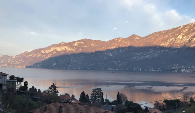 Apartment with lake view and garden 2 steps from Bellagio