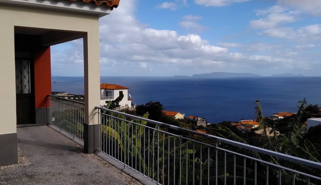 Atlantic view with free car and bike.