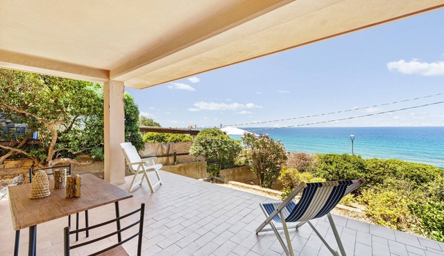 Aventino Gutturu Holiday Home with Sea View, Private Terrace and Garden