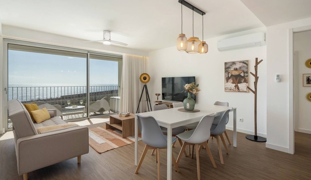 BAsia Apartment – Sea view and Pool