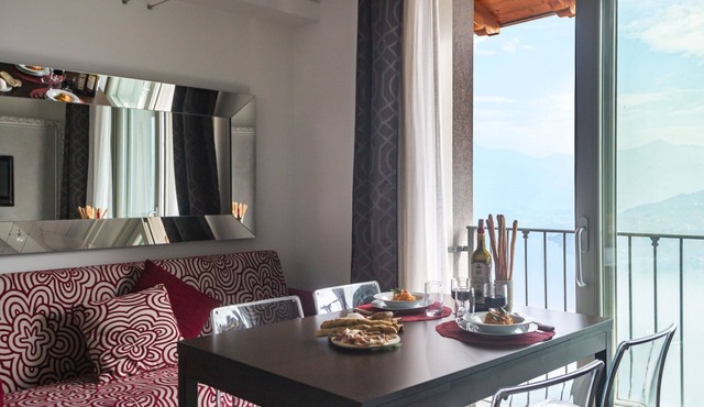Beatrice - Haus mit Pool und Terrasse am Iseosee by Interhome