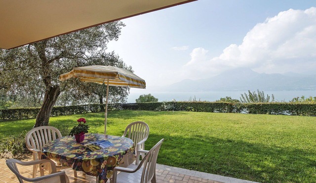 Beautiful apartment for 7 people with WIFI, pool, TV and terrace