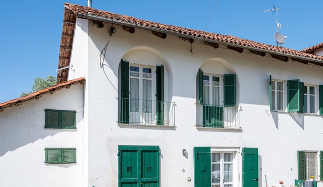 Carroccio Giallo by Interhome