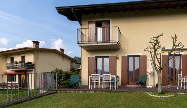 Casa Flora 1 - Two Bedroom Apartment, Sleeps 6