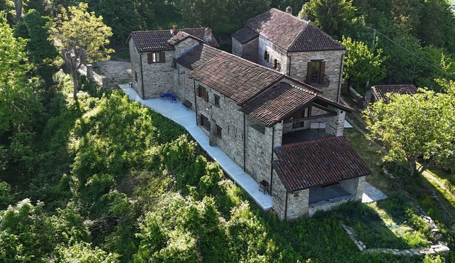 Cascina Bricco 'Ein Balkon in den Alpen by Interhome