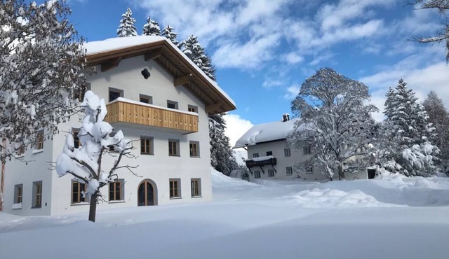 Chalet Silver Fox