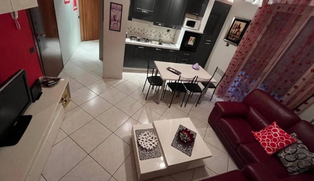 Charming 2-bedroom apartment with completed kitchen, nera Milano, Como and Swiss
