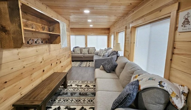 Charming 3-bedroom house in wonderful Sinclair with WiFi, AC