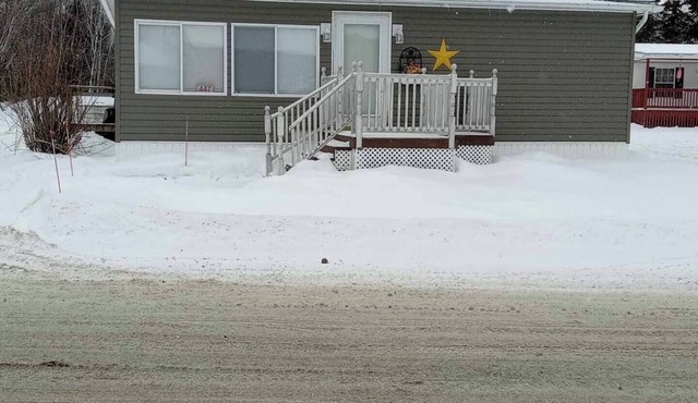 Charming 3-bedroom house with WiFi and AC in serene Sinclair
