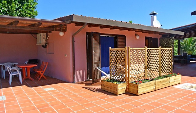 Charming Apartment "Bilocale in Villa Elba" Close to the Beach with Terrace & Garden