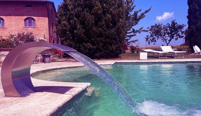 Chic Tuscan apartment pool spectacular view modern comfort wifi air conditioning