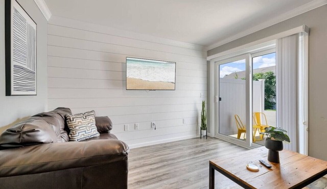 City Haven: 2BD | Parking & Movie Theater Access
