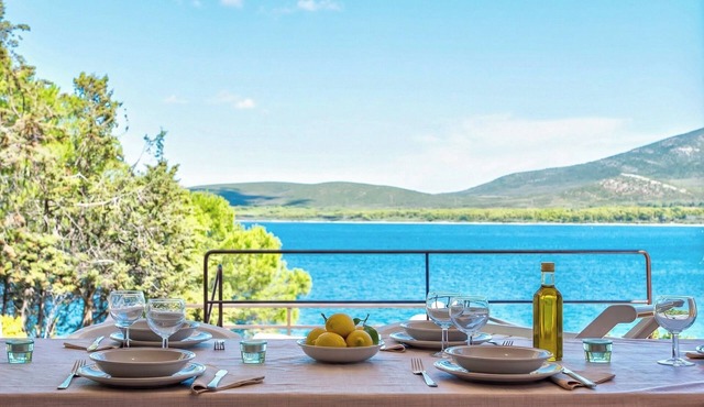 ClickSardegna Villa Flavia with seafront terrace in the Porto Conte Nature Park