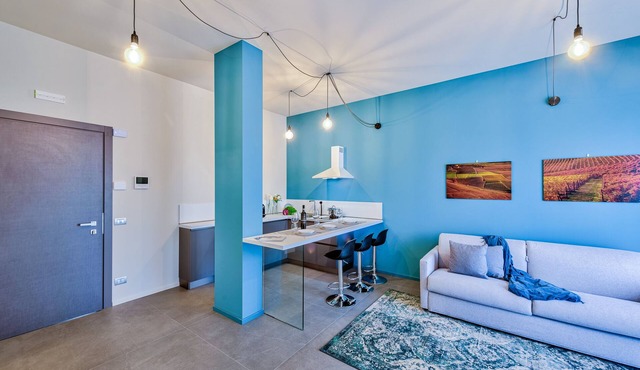 COLBERT HOUSE BAROLO, UNIT 1