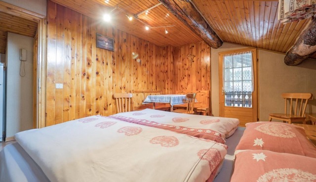 Comfortable accommodation suitable for groups of friends or large families