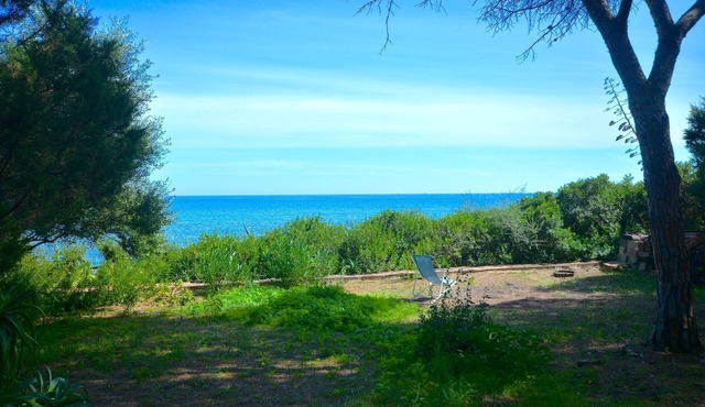 Comfortable Vacation Home “67 Villa con Splendida Vista Mare” on the Sea with Sea View, Balcony, Garden & Terrace; Parking Available