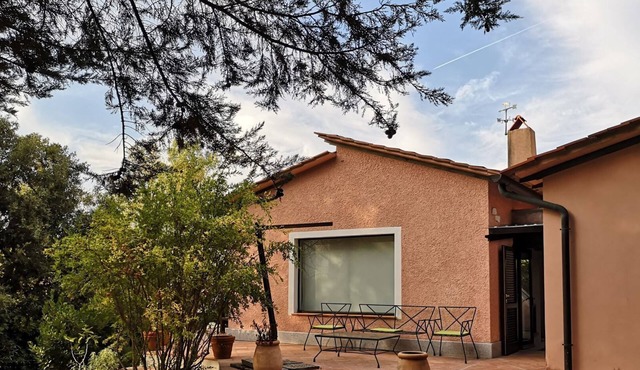 Completely independent villa with a beautiful sea view