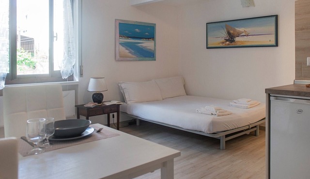 Costa 7A - Studio Apartment, Sleeps 2