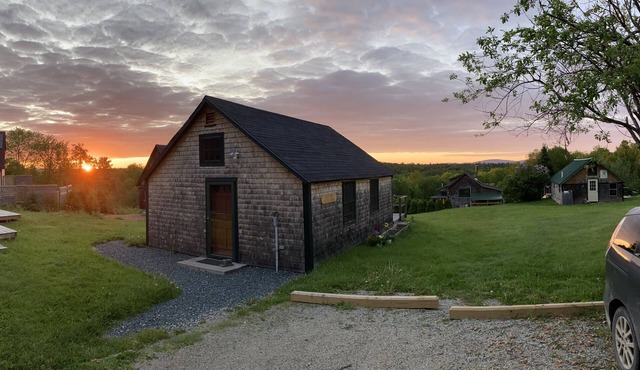 Cottage with a Vista