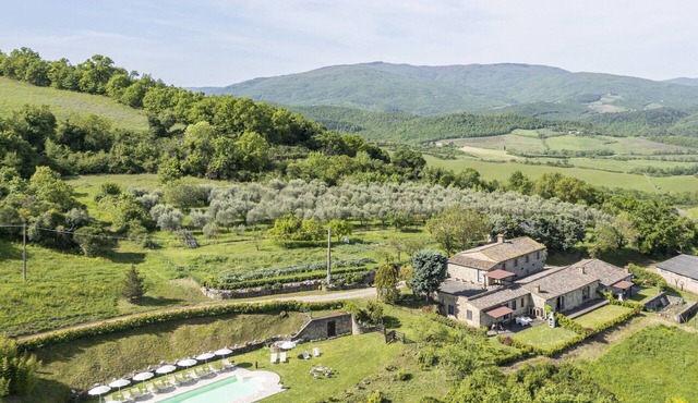 Country House/Farm House in Radicondoli with 3 bedrooms sleeps 7