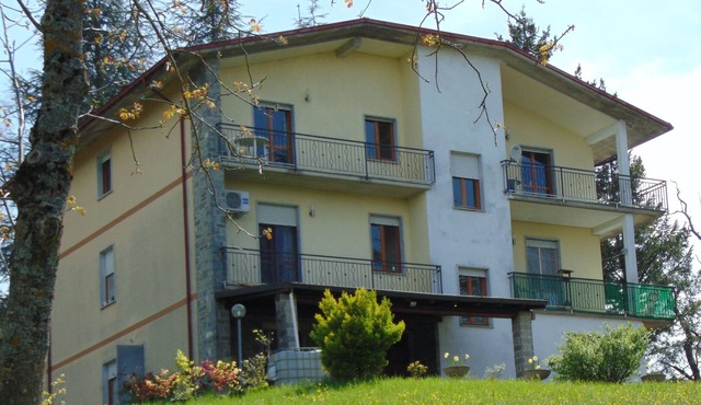 Countryside Apartment With Private Balcony to Enjoy Mountain Views