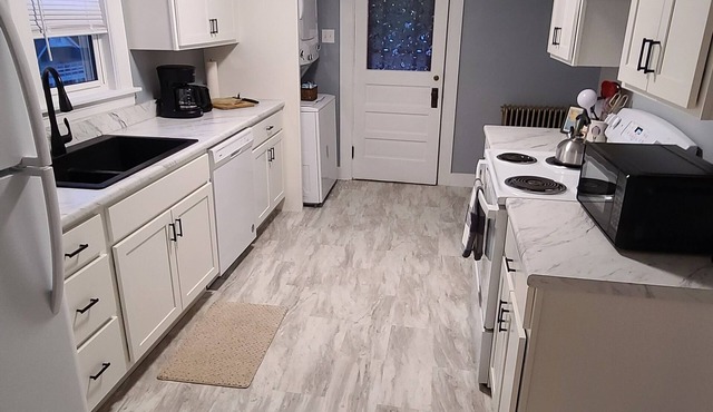 Cozy 2-bedroom apartment in lovely Rumford
