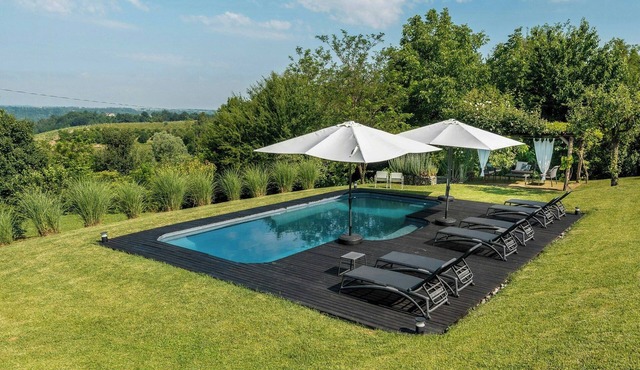 Design home in the Langhe with pool