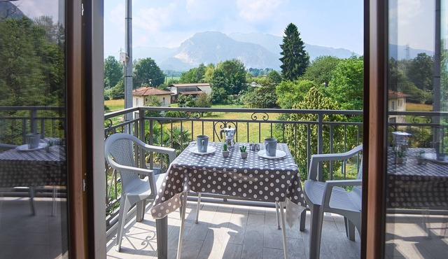 Detached Gianni cottage near Lake Maggiore and Lake Mergozzo