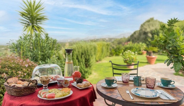 Dolce Luna Bed and Breakfast