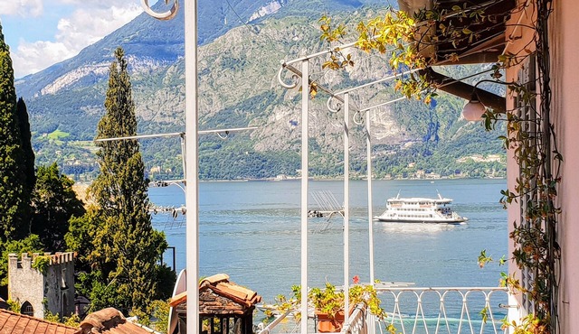 Downtown Varenna - Historic Centre by villavistalago.it