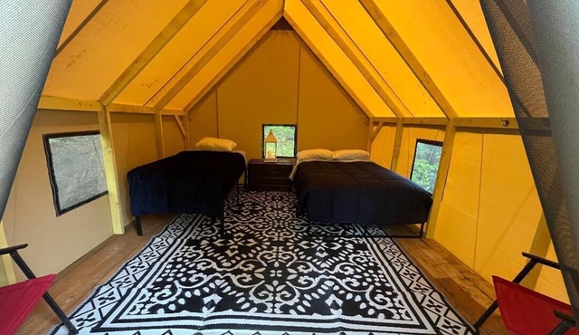 Enchanting Off=Grid Glamping Tent @ Dagger's Ravine