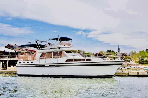 Experience the Magic of Sleeping Your Own Private Yacht in Damariscotta, Maine