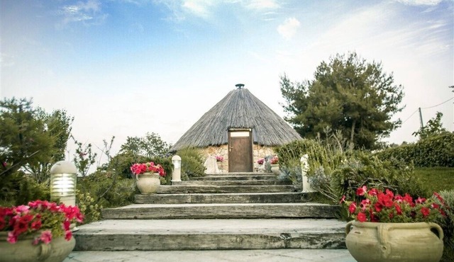 Extravagant Holiday Home "Pinnetta Sarda" with Wi-Fi, Air Conditioning and Garden