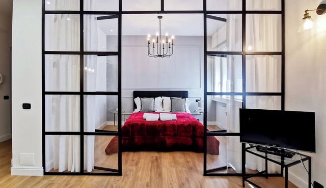 FLORENTIN - ChicLife Apt.- Downtown Design Apartment