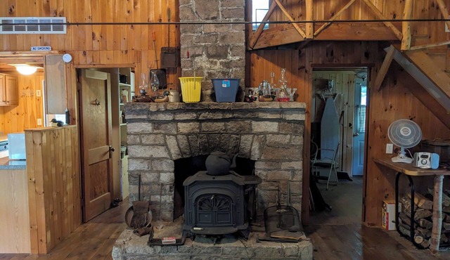 Forest Lodge - Family & dog friendly camp on beautiful Howard Pond in Hanover ME