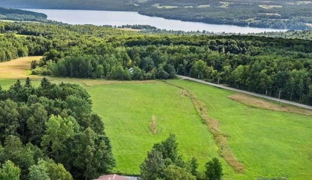 Forget your worries in this spacious and serene retreat with stunning views.