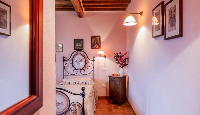 Fragolina di Bosco – Room with a View of the Val di Farma