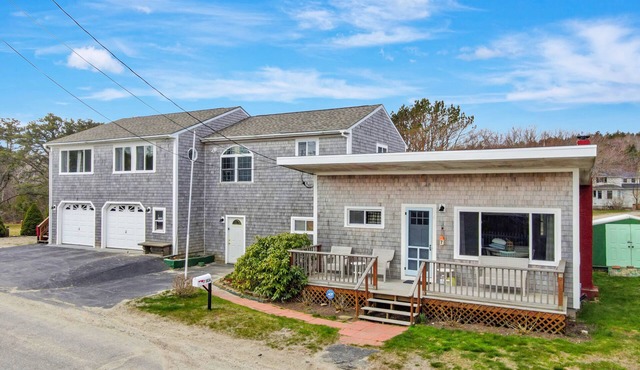 Fred Cottage - Spacious retreat on Popham Beach!
