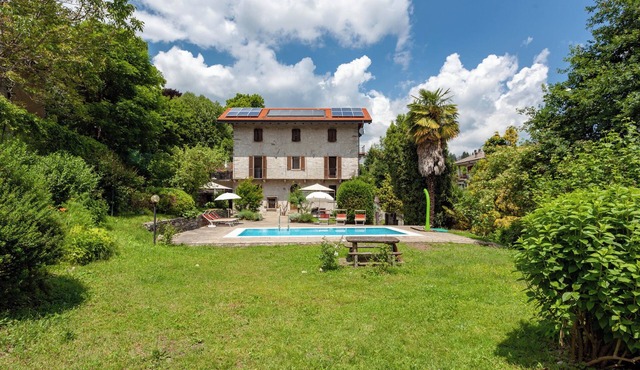 Frey apt. 1 + Frey apt. 2 at Lake Orta with garden and pool