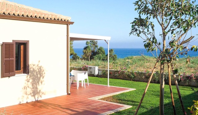 Gorgeous home in Marina di Modica